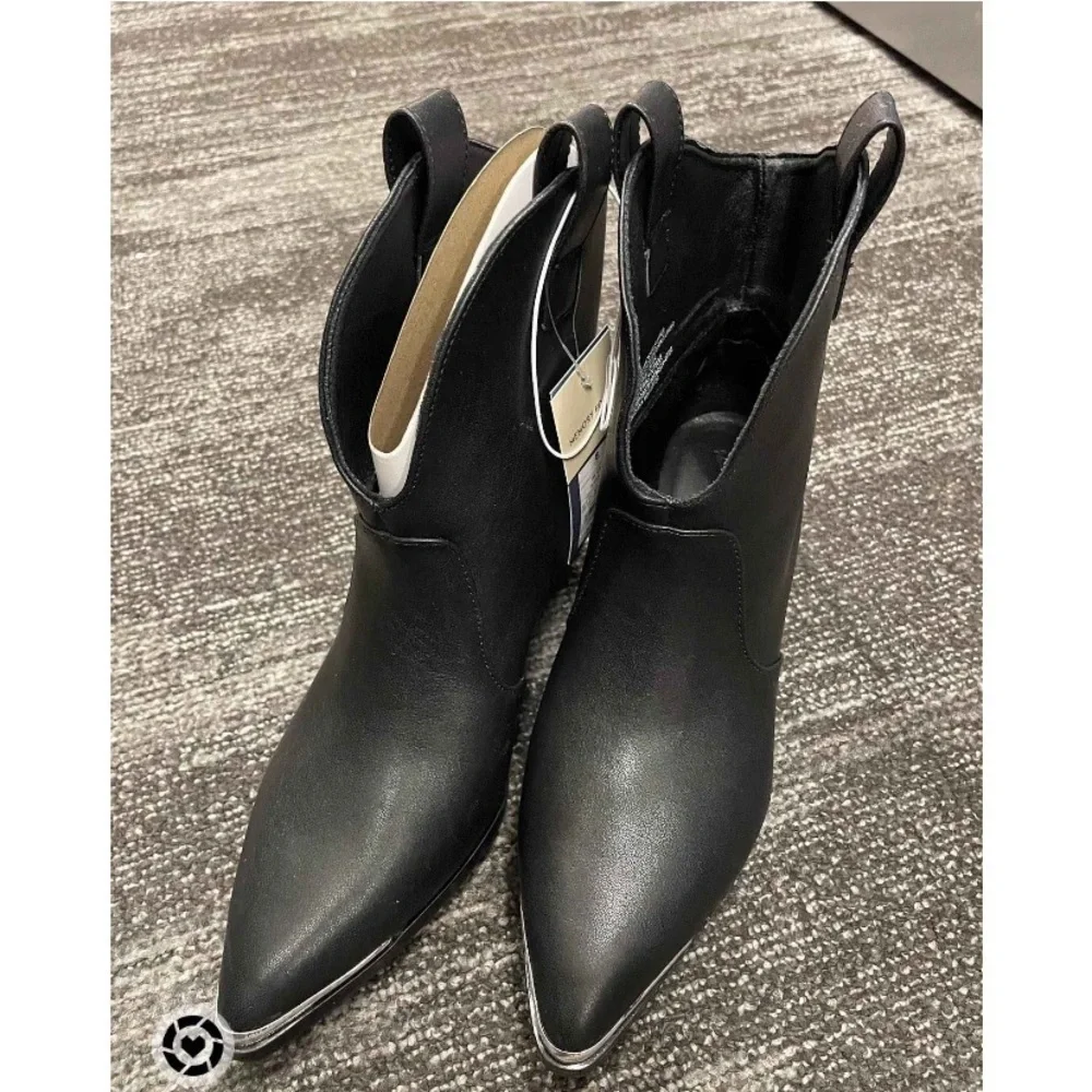 Women's Henley Ankle Western Boots - Universal Thread™ Black